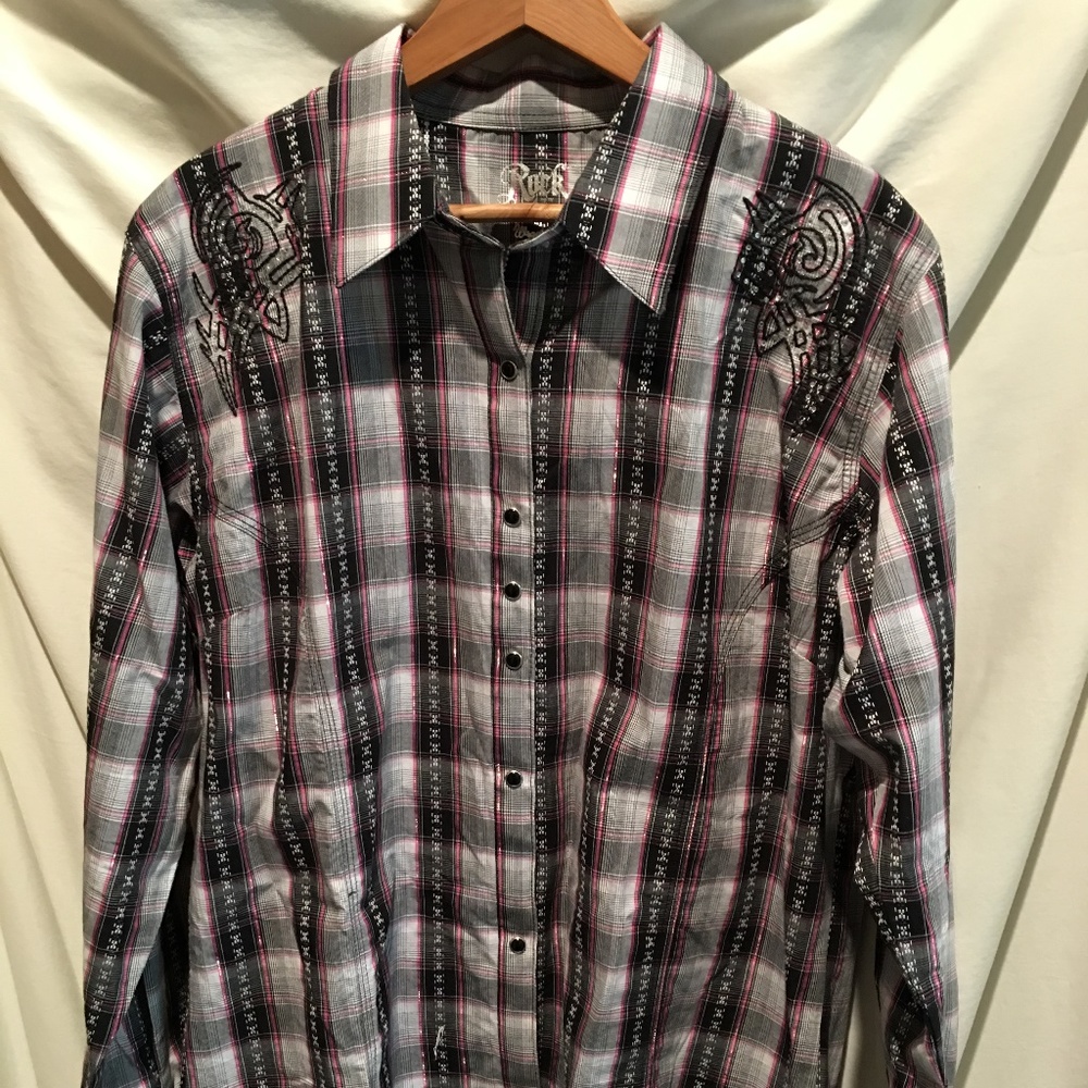 Wrangler Rock 47 West. Embroidered Metallic Blouse